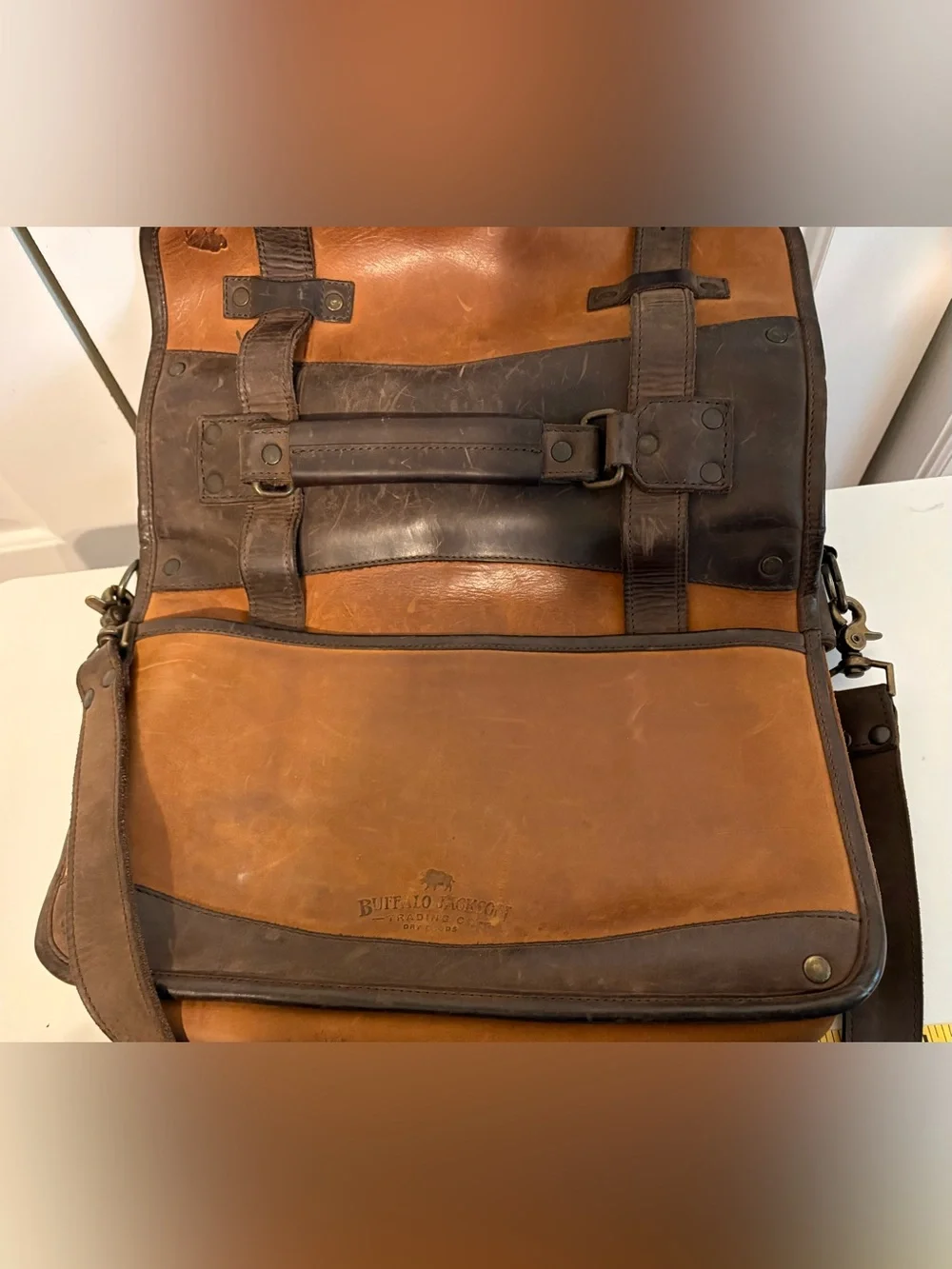 BUFFALO JACKSON TRADING CO. Men’s Roosevelt Leather Briefcase/Messenger Bag EUC